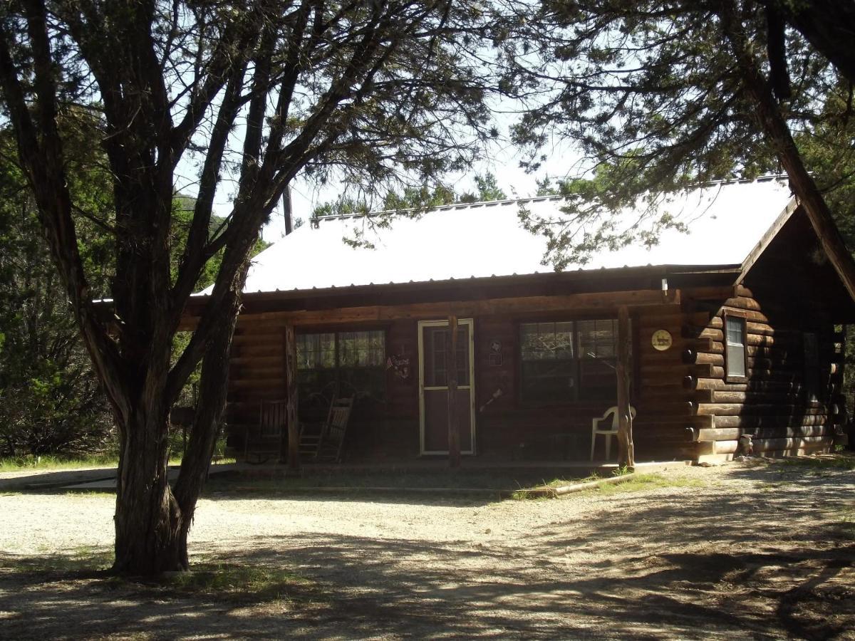 A Peace Of Heaven Cabins And Rv Vanderpool ภายนอก รูปภาพ