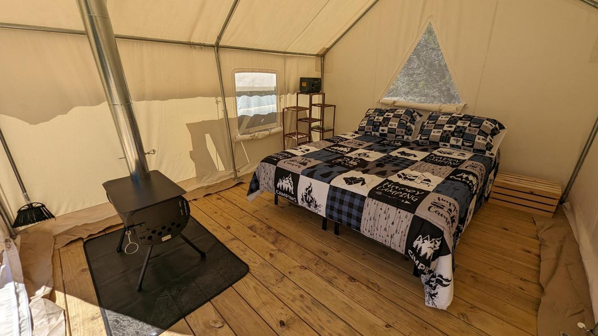 A Peace Of Heaven Cabins And Rv Vanderpool ภายนอก รูปภาพ