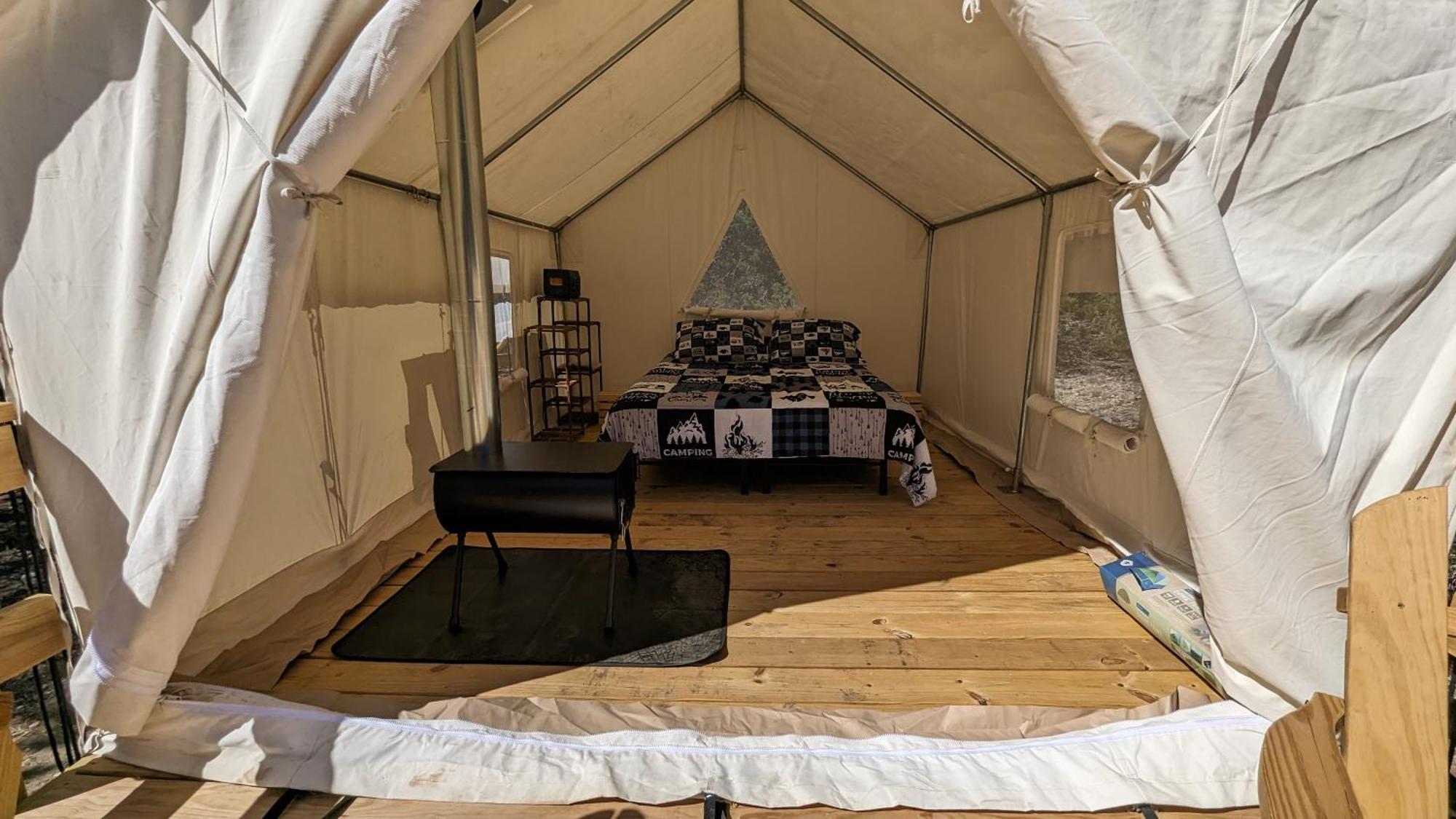 A Peace Of Heaven Cabins And Rv Vanderpool ภายนอก รูปภาพ