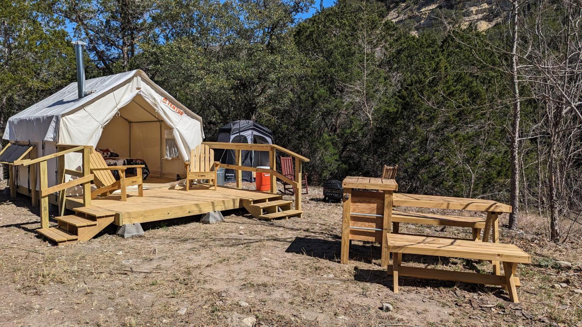 A Peace Of Heaven Cabins And Rv Vanderpool ภายนอก รูปภาพ