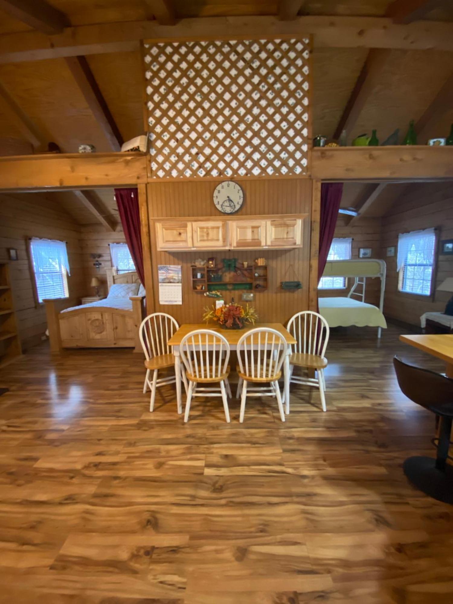A Peace Of Heaven Cabins And Rv Vanderpool ภายนอก รูปภาพ